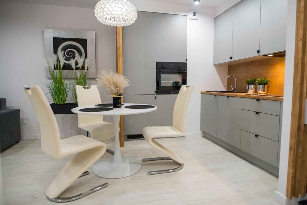 Nowoczesny Apartament Ludova Biskupiec  Bagian luar foto